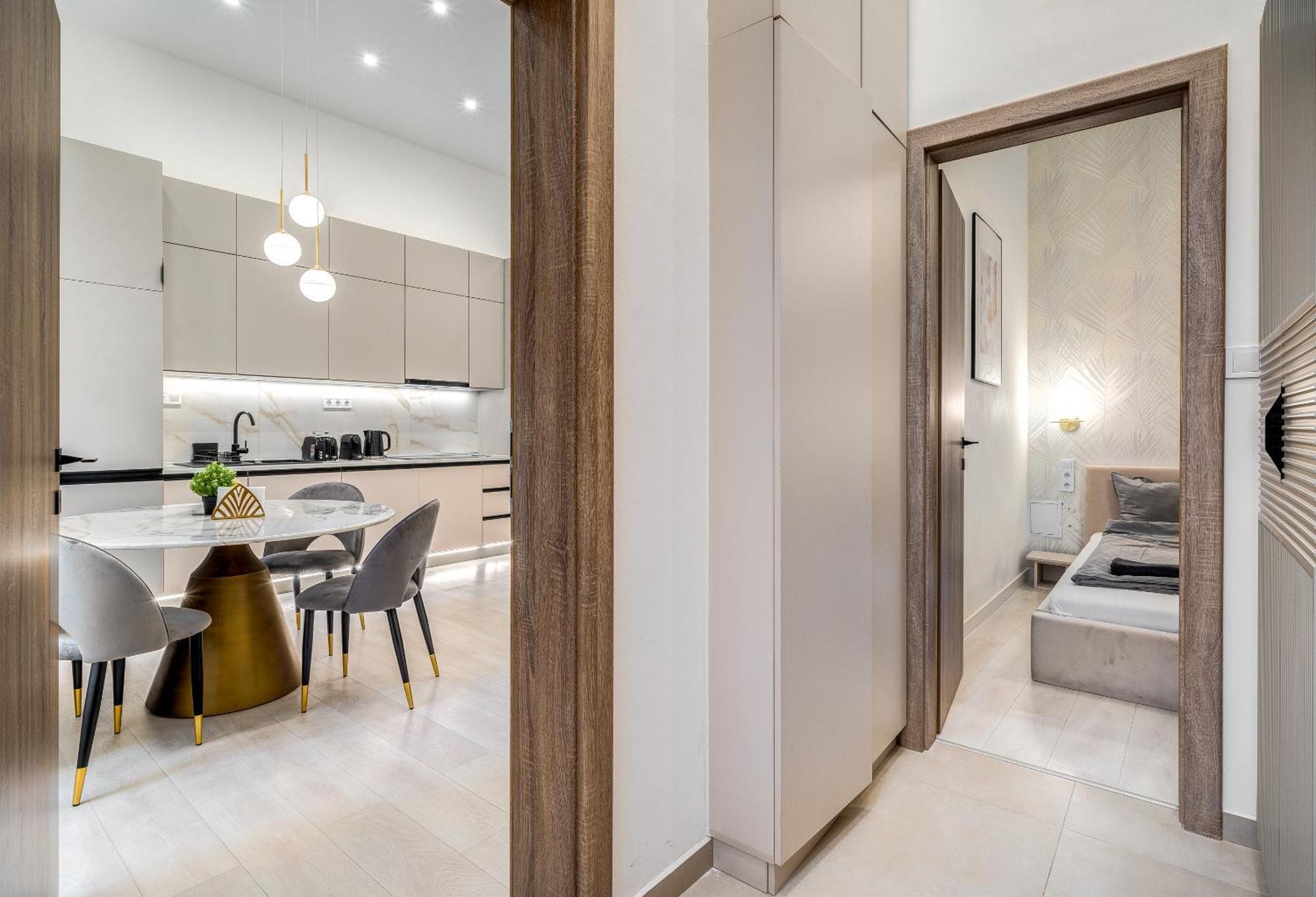 Opera - D10 Apartment
